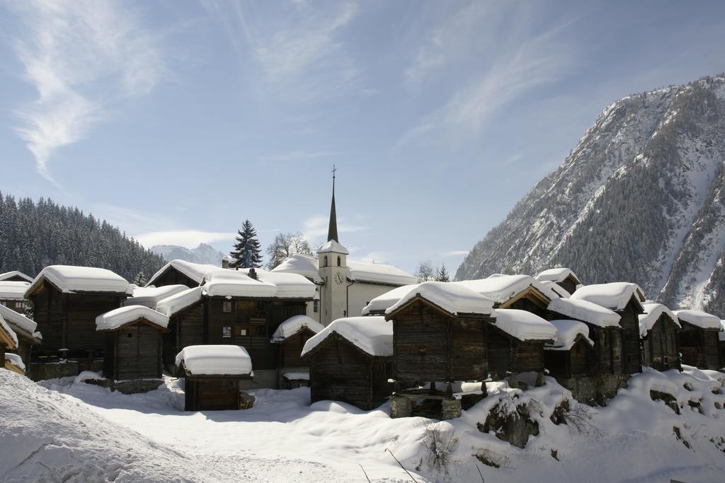 Swissalpschalet Chalet Timber Inn 4-5 Blatten bei Naters Esterno foto